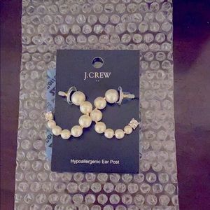 J. CREW Pearl hoop earrings -NWT